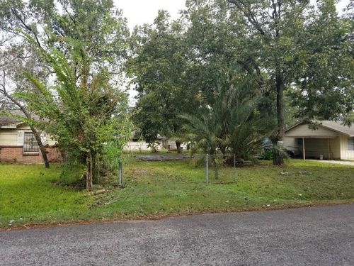 6415 Mohawk St, Houston, TX, 77016-2004 | Card Image