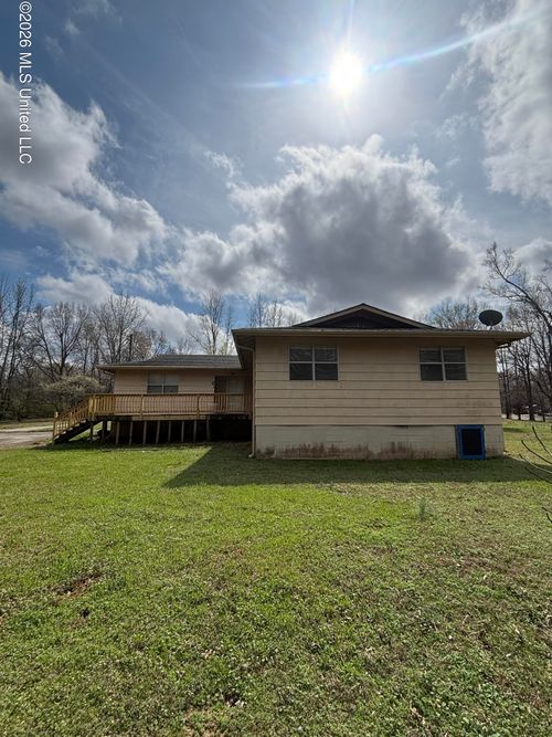 211 Oak Rd, Byhalia, MS, 38611-8110 | Card Image