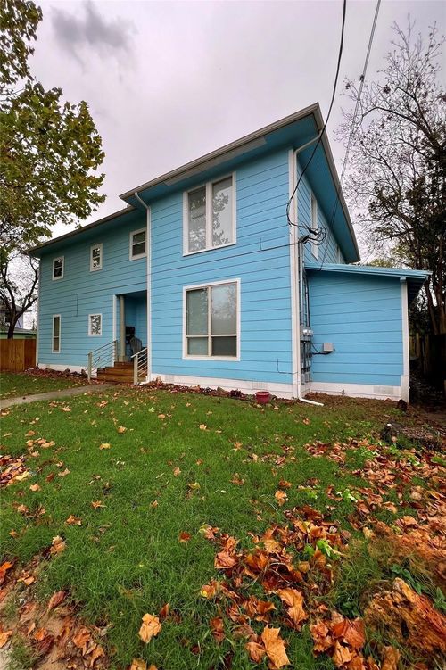 apt-2-209 W 6th St, Bonham, TX, 75418-3661 | Card Image