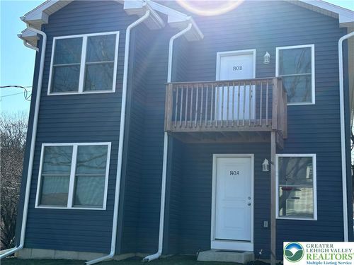 b-140 Gum St, East Bangor, PA, 18013-2132 | Card Image