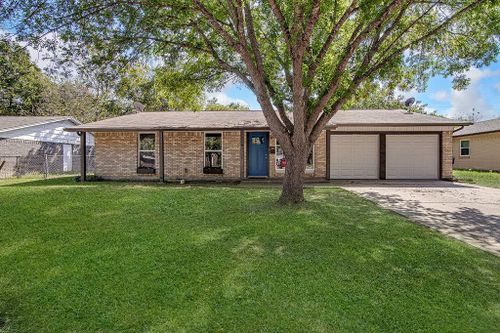 417 Lena Lane, Burleson, TX, 76028 | Card Image