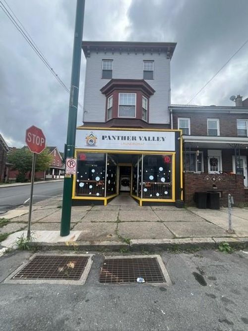 apt-2-rear-4 Springgarden St, Lansford, PA, 18232-1406 | Card Image