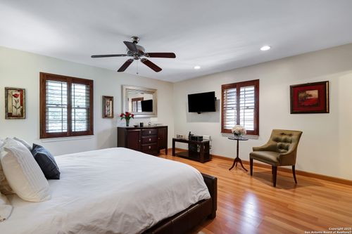 apt-19-8715 Starcrest Dr, San Antonio, TX, 78217-4708 | Card Image