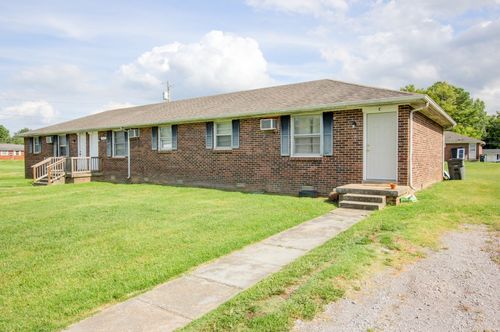 120 Tandy Dr, Clarksville, TN, 37042-5590 | Card Image