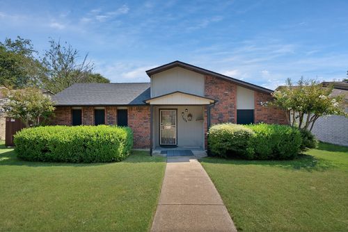 7334 Cloverglen Dr, Dallas, TX, 75249-1437 | Card Image