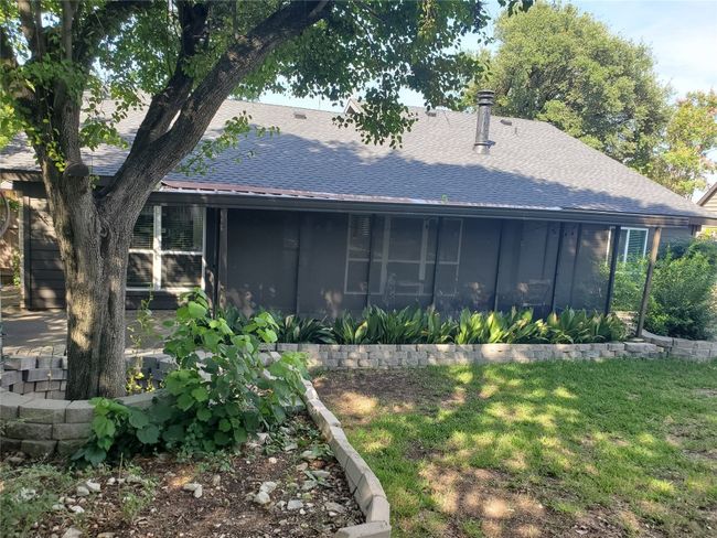Screened Patio | Image 11