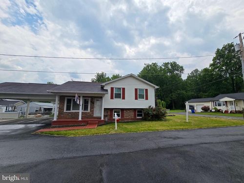 4 S Altamont Ave, THURMONT, MD, 21788-1840 | Card Image