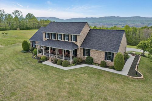 3281 Springwood Rd, Fincastle, VA, 24090-3028 | Card Image