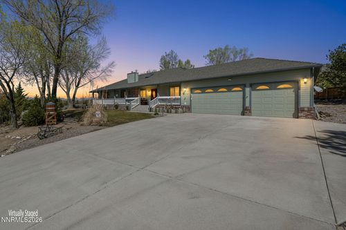 1374 Porter Dr, Minden, NV, 89423-9088 | Card Image