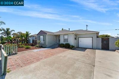 S 49th St, House other with 2 bedrooms, 1 bathrooms and 1 parking in Richmond CA | Image 3