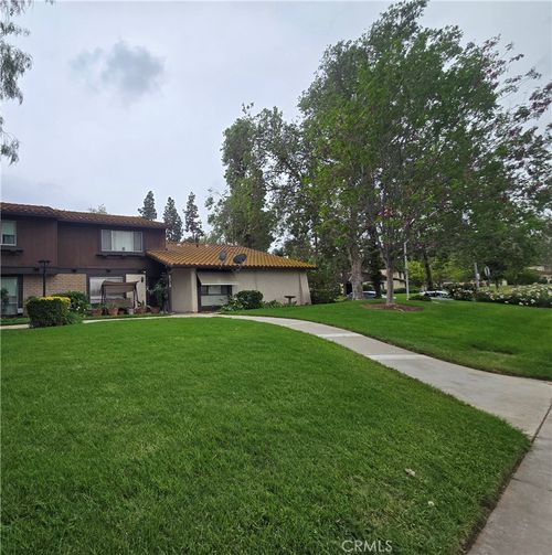 8718 Lincoln Ave, Riverside, CA, 92504-4289 | Card Image