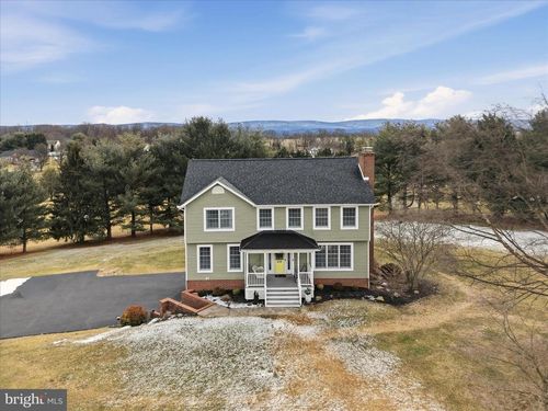 222 Heath Dr, CHARLES TOWN, WV, 25414-4144 | Card Image