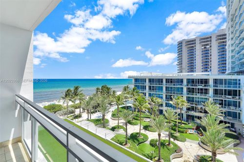 611-door-610-6801 Collins Ave, Miami Beach, FL, 33141-3243 | Card Image
