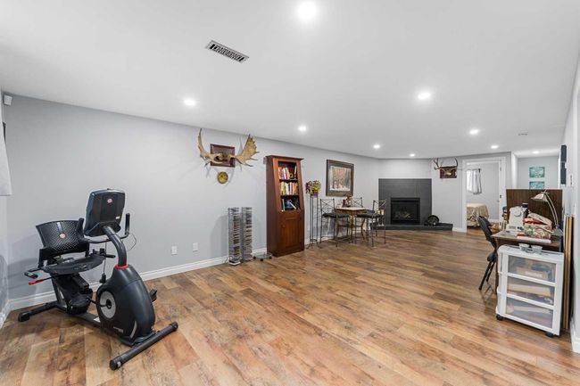 323 Alcott Cres Se, House other with 5 bedrooms, 3 bathrooms and 2 parking in Calgary AB | Image 27