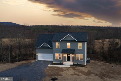 1086 Reynolds Rd, CROSS JUNCTION, VA, 22625-1721 | Card Image