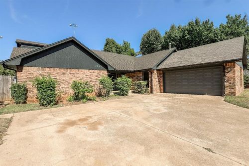 1321 Harding Ave, Edmond, OK, 73013-6349 | Card Image