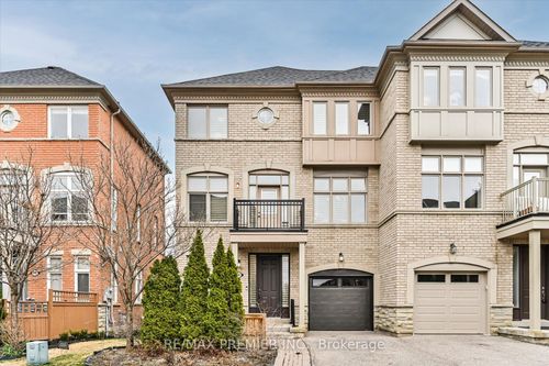 30 Helen St, Vaughan, ON, L4L3S3 | Card Image