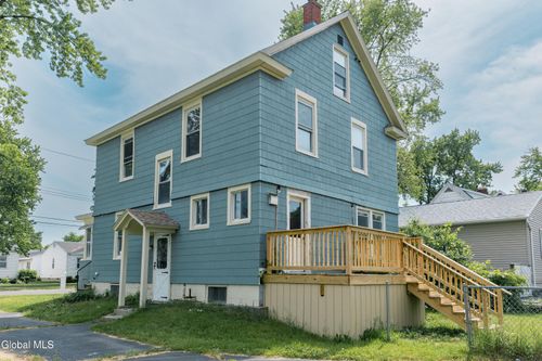 21 Bruen Ct, Rensselaer, NY, 12144-3401 | Card Image