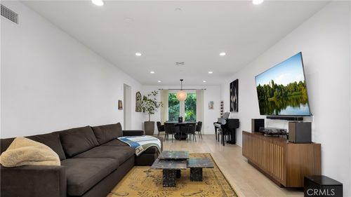 306-4240 Laurel Canyon Blvd, Studio City, CA, 91604 | Card Image