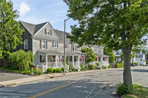 88 Kay St, Newport, RI, 02840-2837 | Card Image
