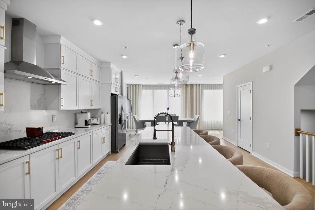 Residential Lease in ASHBURN 5