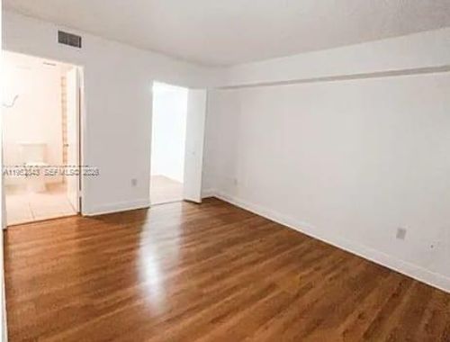 apt-201-2055 Sw 122nd Ave, Miami, FL, 33175-7300 | Card Image