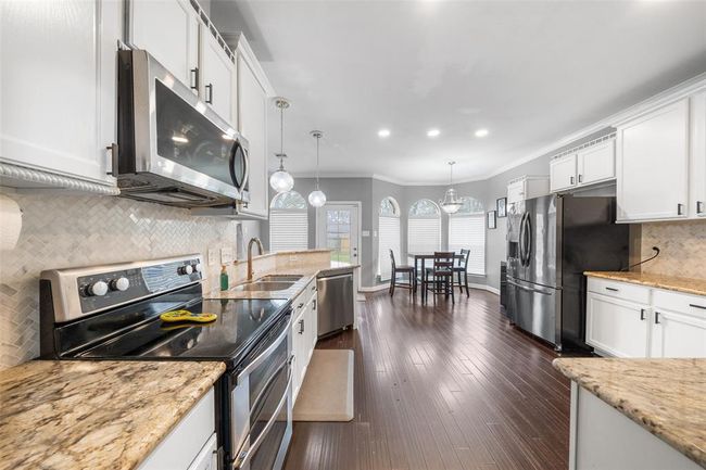 718 S Diamondhead Blvd, House other with 5 bedrooms, 4 bathrooms and null parking in Crosby TX | Image 19