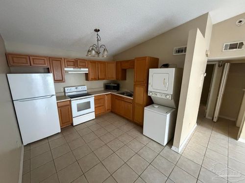 apt-4-6823 Tiki Ln, Pensacola, FL, 32503-7177 | Card Image