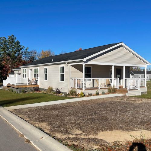 1399 New Horizons Trl, Traverse City, MI, 49686-9025 | Card Image