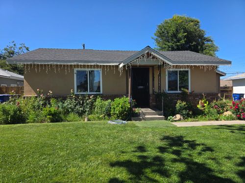 528 W Simpson Ave, Fresno, CA, 93705-4036 | Card Image