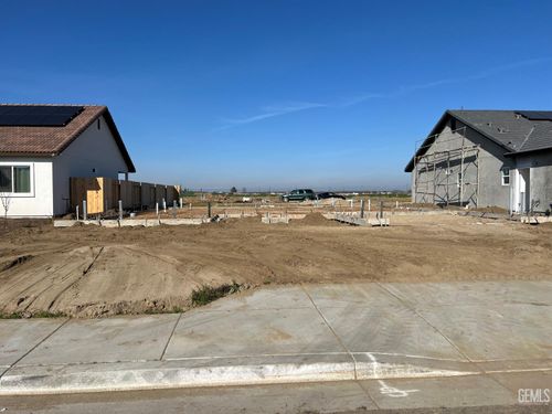 720 Sammy Way, Shafter, CA, 93263-2336 | Card Image