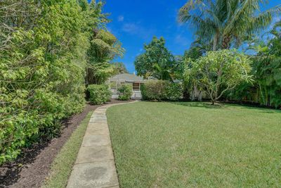 439 28th Street, House other with 2 bedrooms, 2 bathrooms and null parking in West Palm Beach FL | Image 1