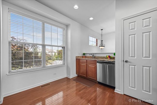 1007 Alberta Rd, Townhouse with 3 bedrooms, 3 bathrooms and 6 parking in Elgin IL | Image 7