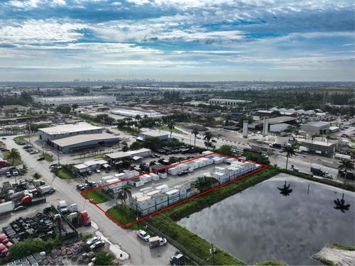 9140 Nw 96th St, Medley, FL, 33178-1408 | Card Image