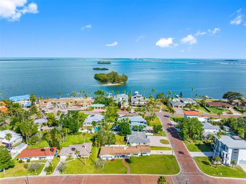 1794 Santa Barbara Dr, DUNEDIN, FL, 34698-3338 | Card Image