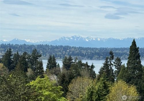 208 19th Ave, Kirkland, WA, 98033-4928 | Card Image