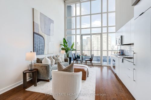 732-5 Hanna Avenue, Toronto, ON, M6K0B3 | Card Image