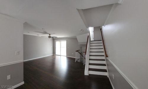 532-532 Great Beds Ct, Perth Amboy, NJ, 08861-5205 | Card Image