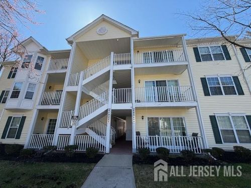 89 Albury Way, North Brunswick, NJ, 08902-4207 | Card Image
