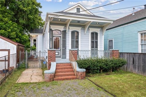 1233 N Robertson St, New Orleans, LA, 70116-2225 | Card Image