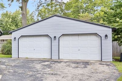 42 Hampton Road, House other with 3 bedrooms, 1 bathrooms and 2 parking in Montgomery IL | Image 2