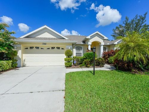 7104 Switchgrass Trl, LAKEWOOD RANCH, FL, 34202-4176 | Card Image