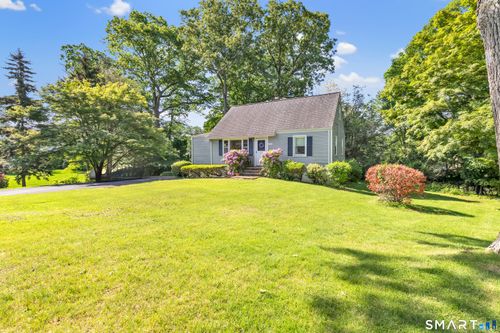 36 Romanock Pl, Fairfield, CT, 06825-7240 | Card Image