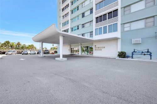 apt-406-31 Island Way, CLEARWATER BEACH, FL, 33767-2206 | Card Image