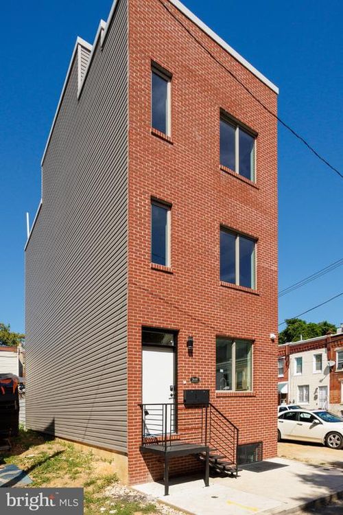 2640 N Jessup St, PHILADELPHIA, PA, 19133-1406 | Card Image