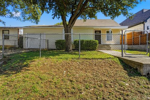 2908 Lulu St, Fort Worth, TX, 76106-7329 | Card Image
