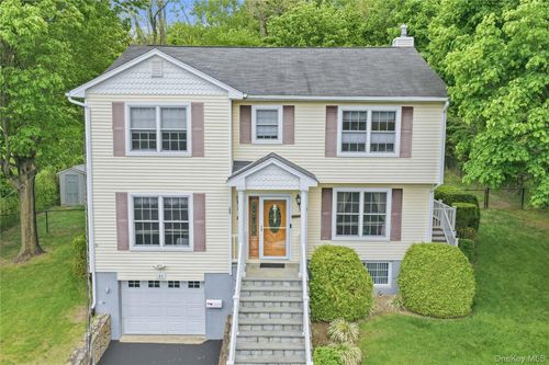 21 Evarts Ave, White Plains, NY, 10607-1011 | Card Image