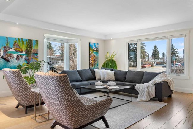 3004 13 Avenue Sw, House other with 5 bedrooms, 4 bathrooms and 5 parking in Calgary AB | Image 8