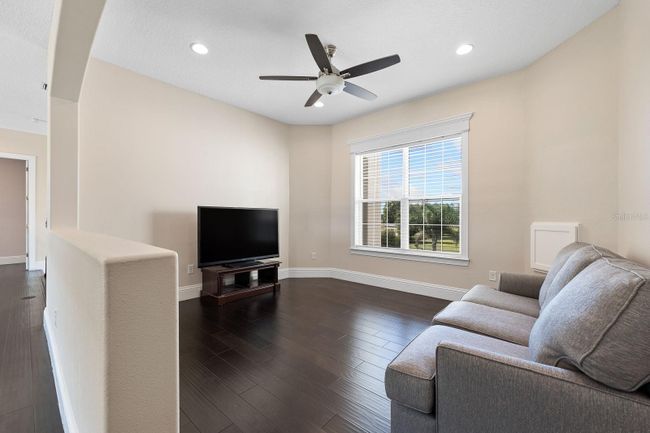Upstairs pathway and playroom | Image 27
