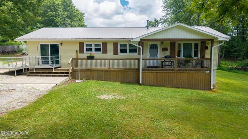1010 Smallwood Rd, Jamestown, TN, 38556-5779 | Card Image